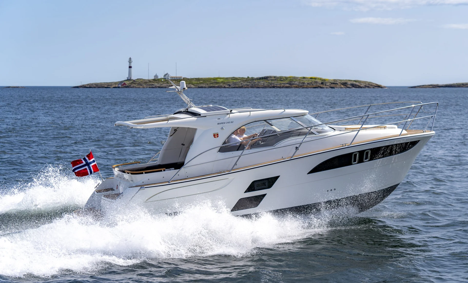 MAREX 310 efficient cruising performance Efficient performance