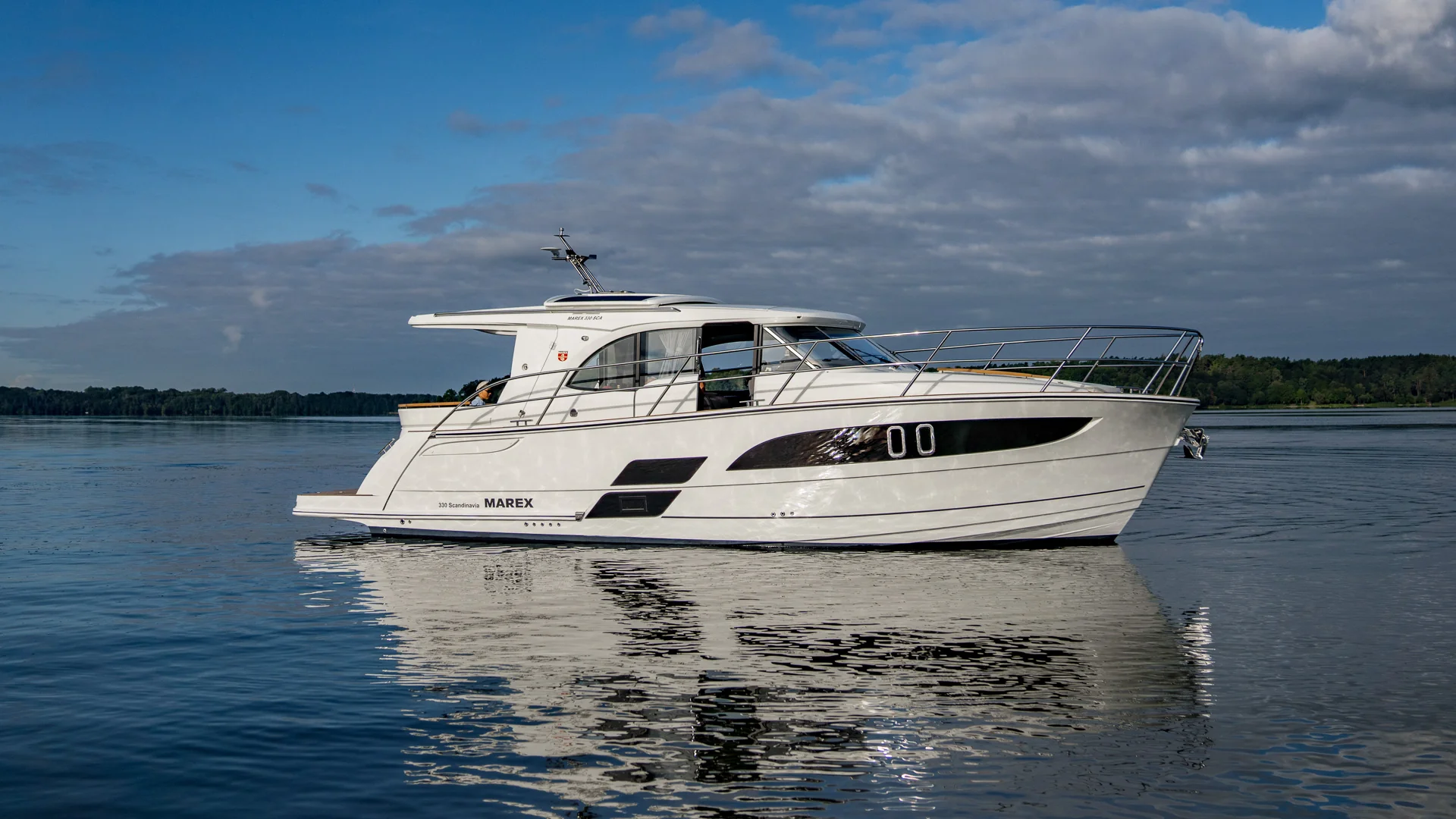 MAREX 330 Scandinavia exterior photograph 14