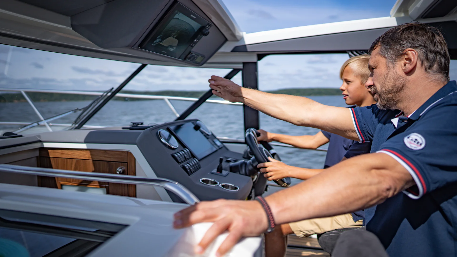 MAREX 330 Scandinavia Superior Scandinavian construction