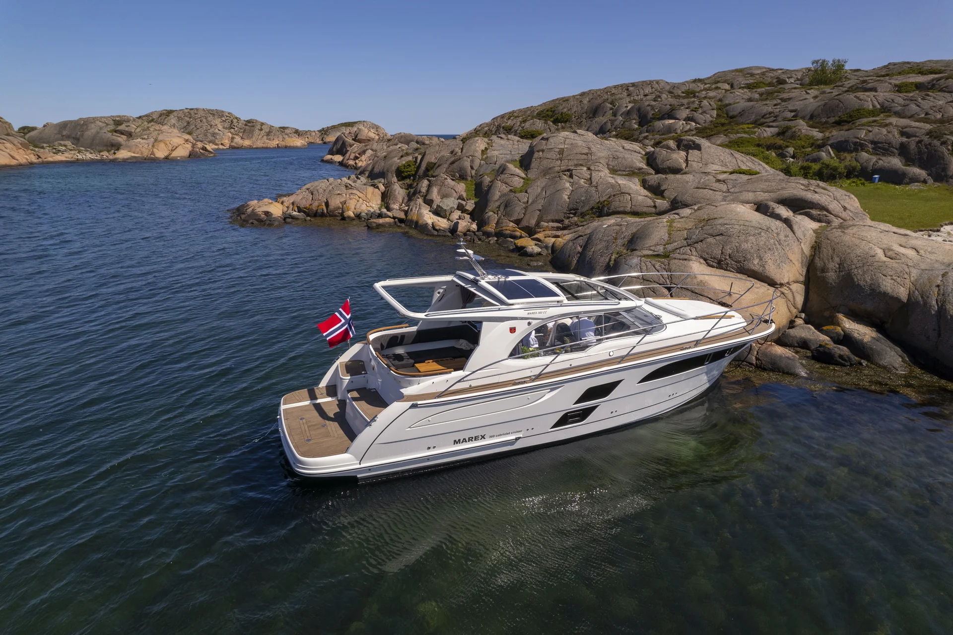 MAREX 360 Cabriolet Cruiser exterior photograph 12