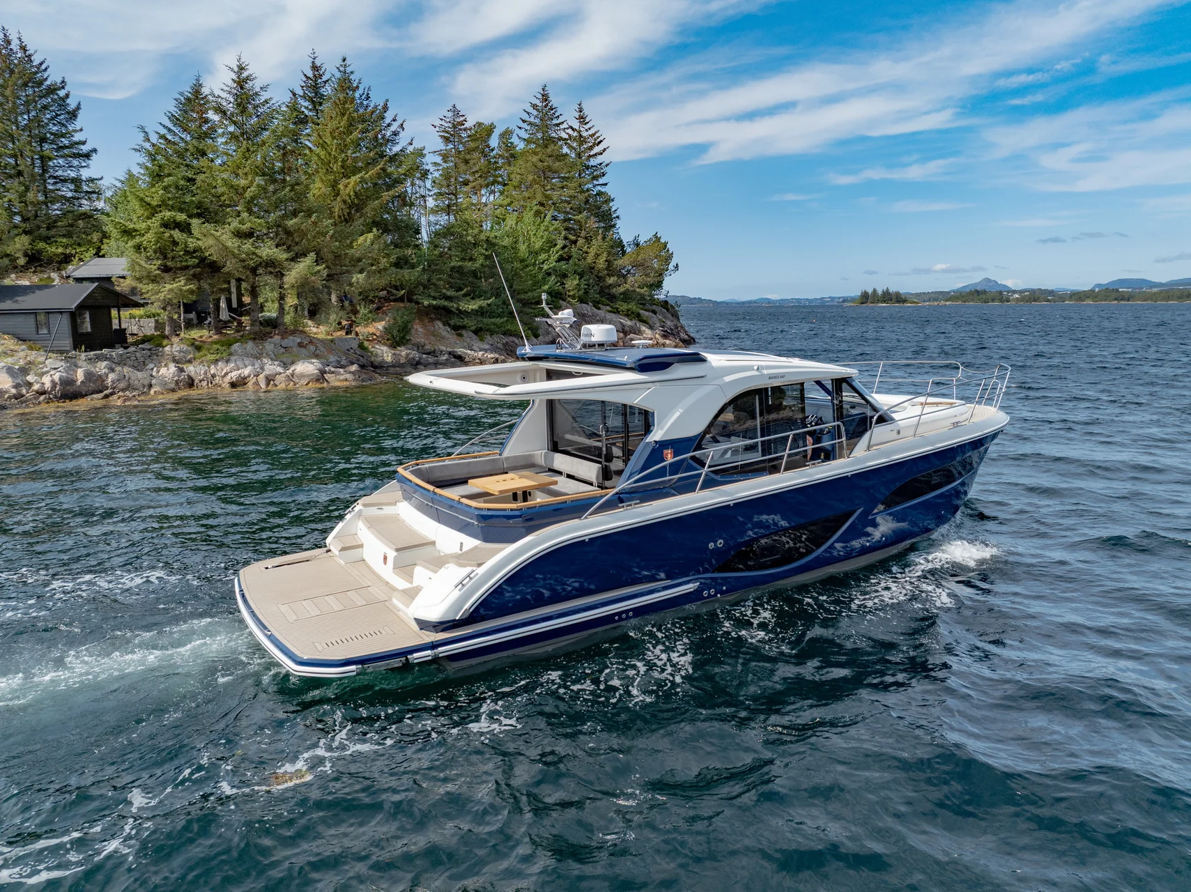 MAREX 440 Scandinavia exterior photograph 4