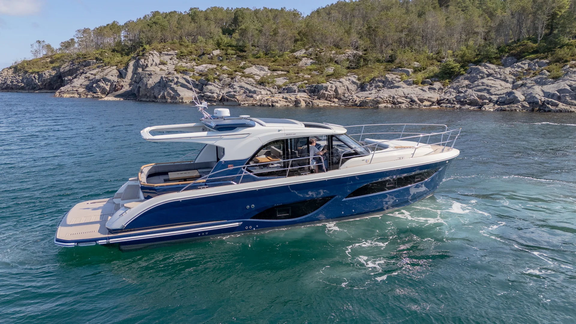 MAREX 440 Scandinavia exterior photograph 6