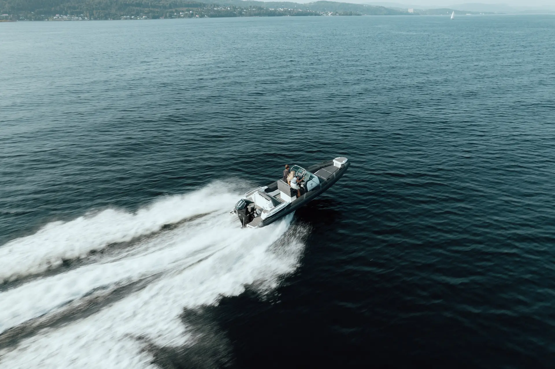 Airborne 7 seaworthy performance