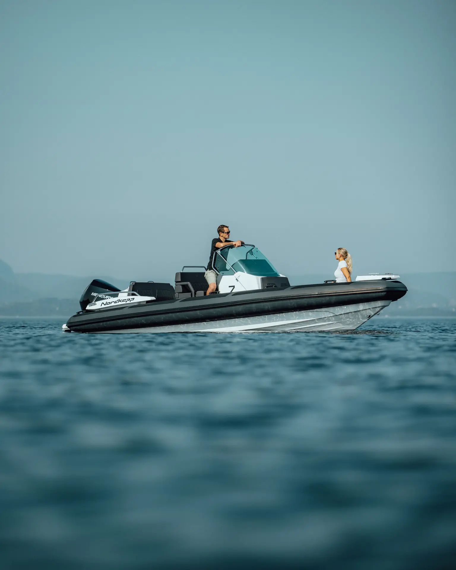 Nordkapp Airborne 7 exterior performance and deck image 8
