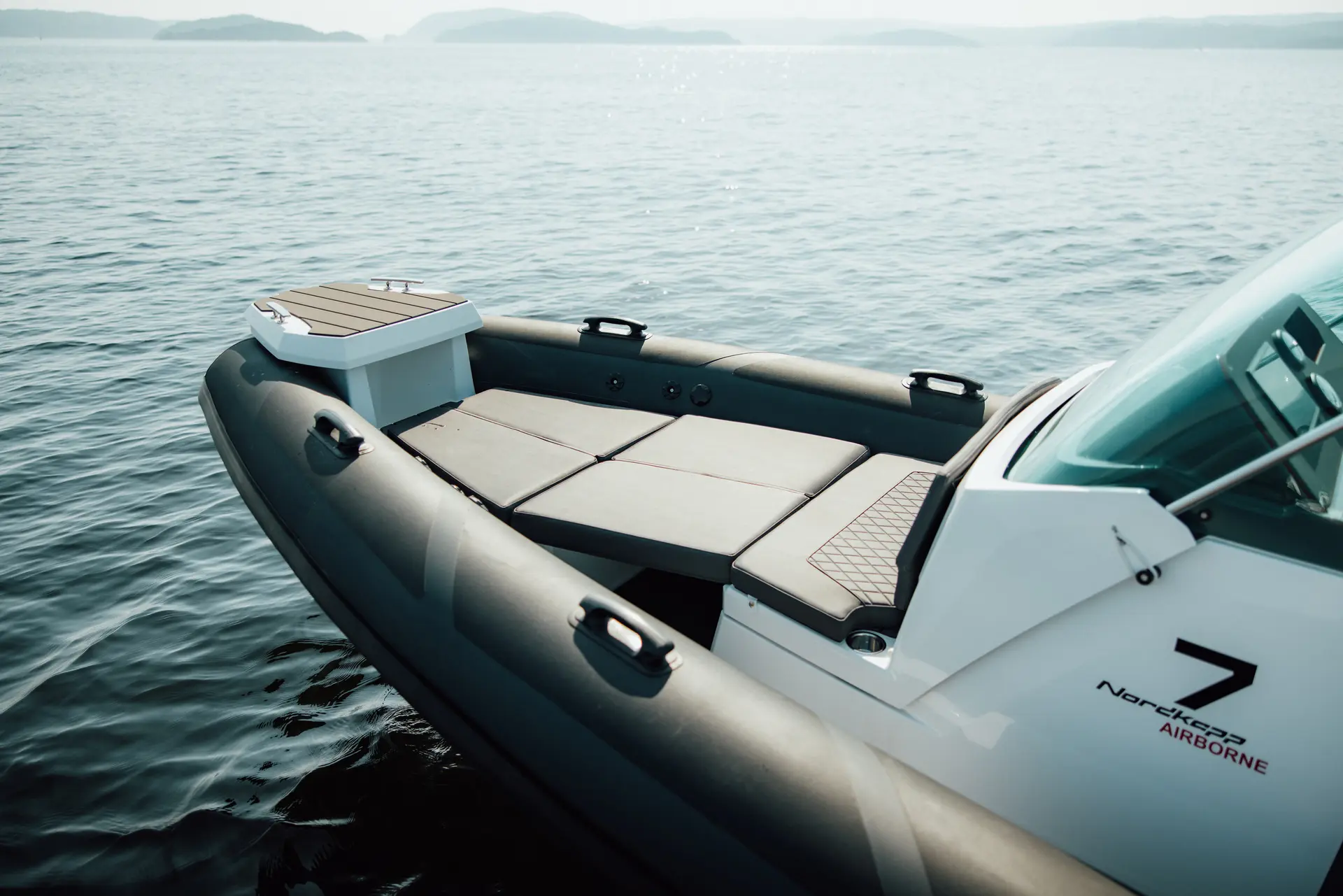 Nordkapp Airborne 7 exterior performance and deck image 15