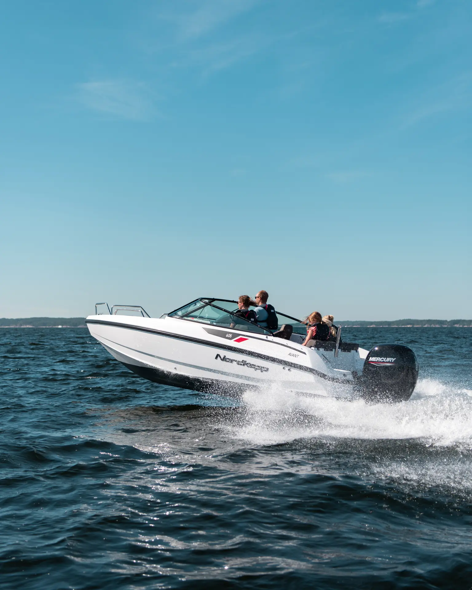 Avant 605 deep-v seaworthiness