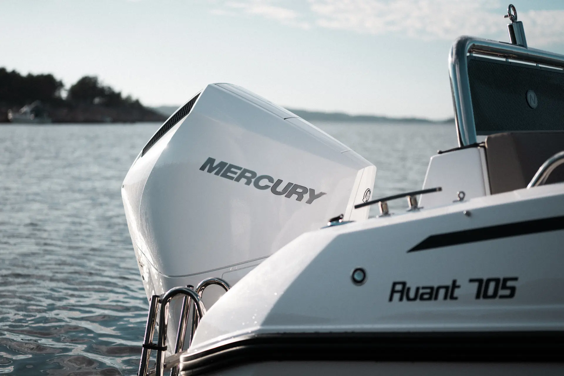 Nordkapp Avant 705 exterior performance and deck image 3