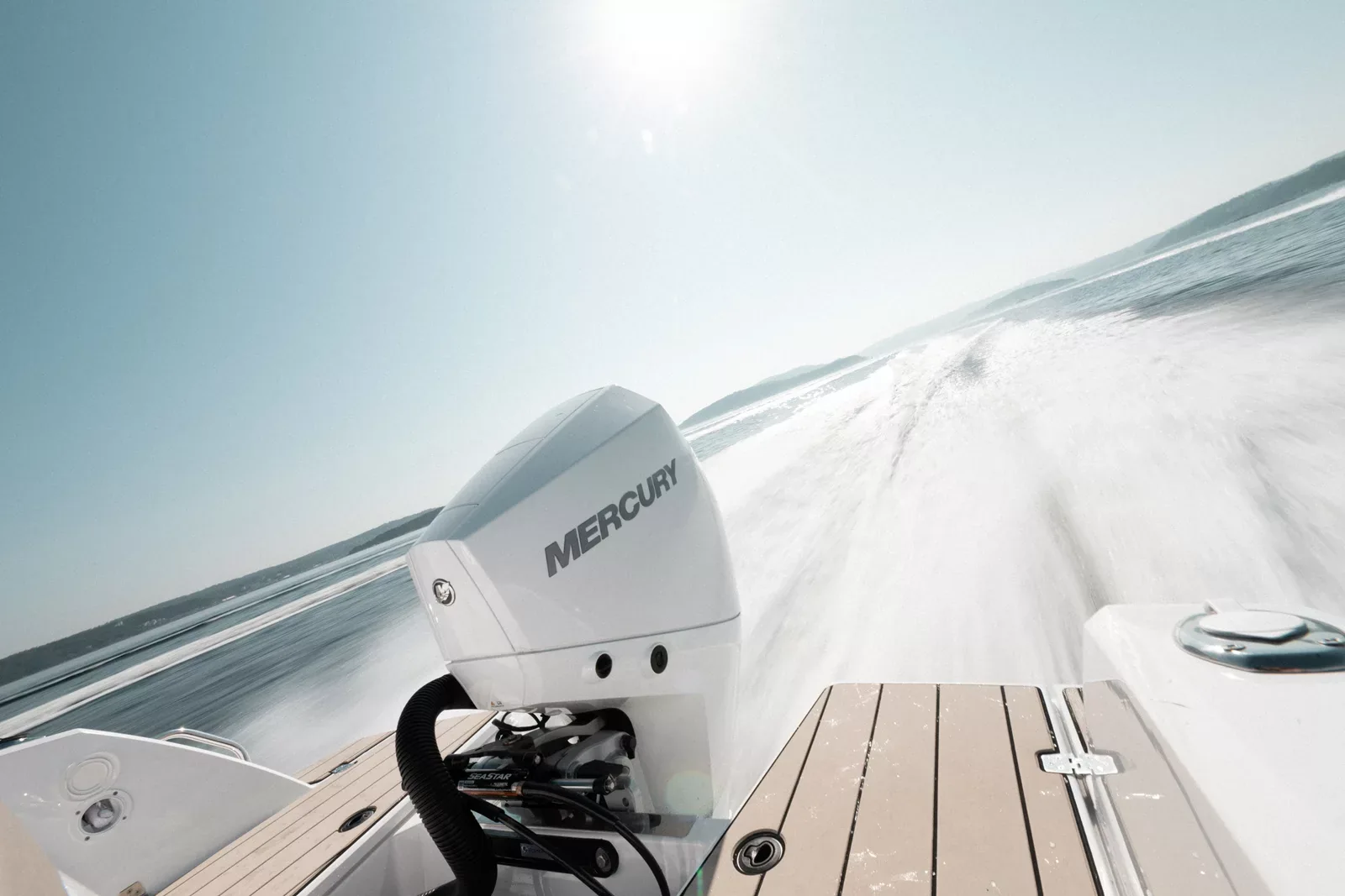 Nordkapp Noblesse 660 exterior performance and deck image 2
