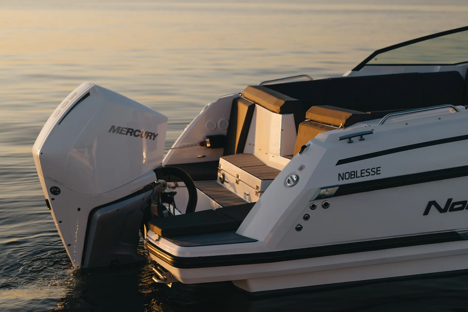 Nordkapp Noblesse 830 exterior performance and deck image 8