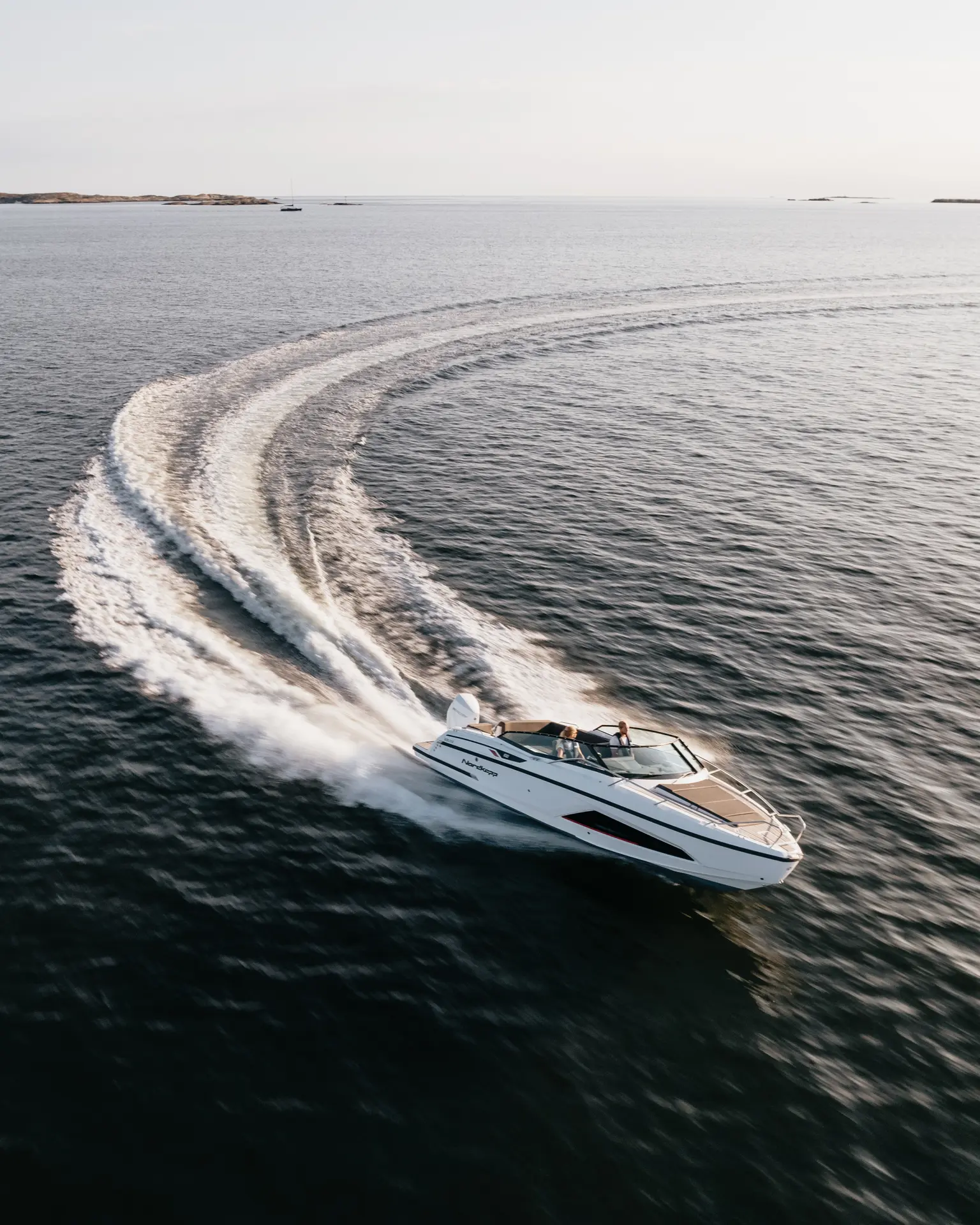 Noblesse 830 open-water authority