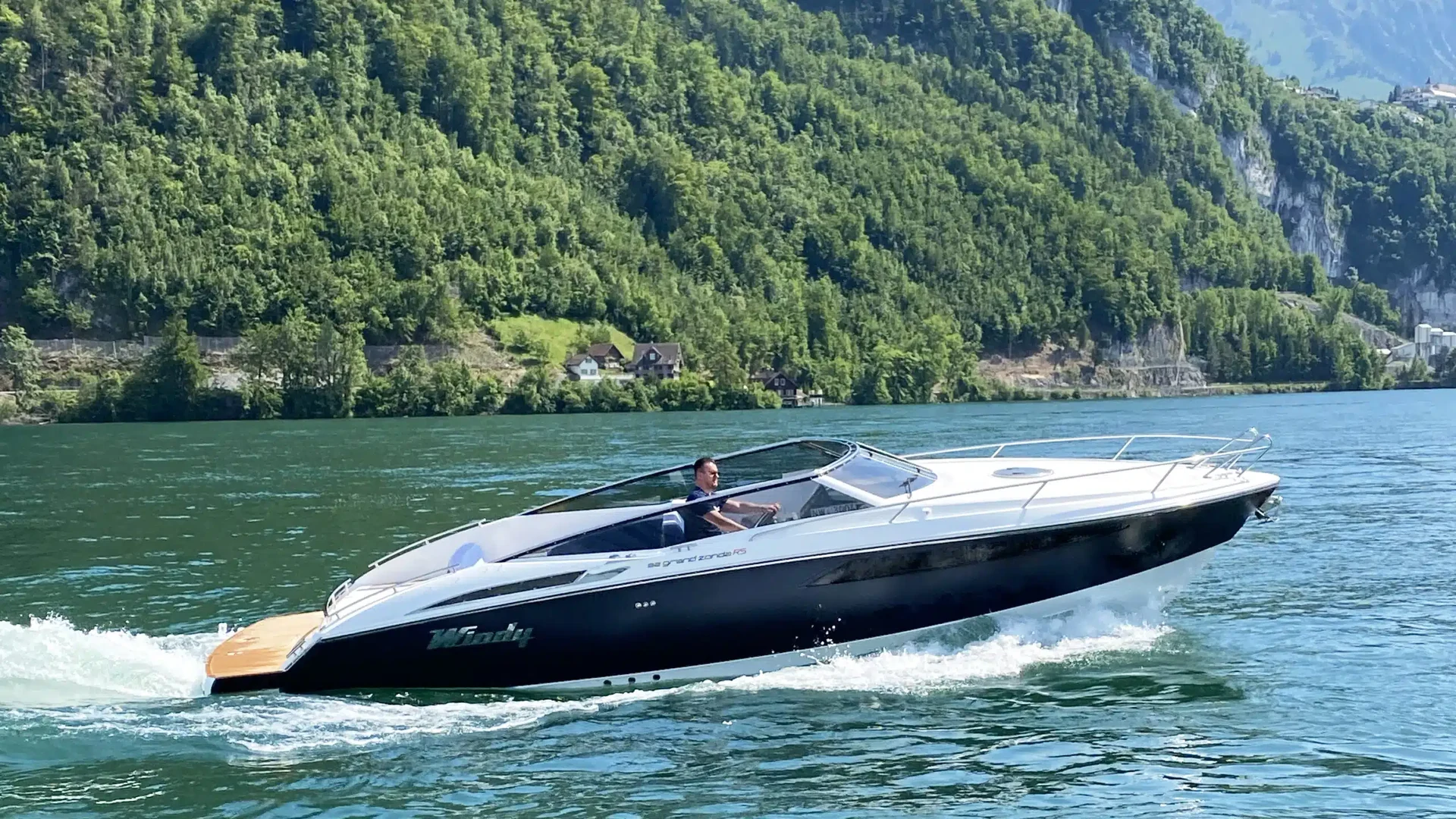 WINDY 32 GRAND ZONDA exterior 1